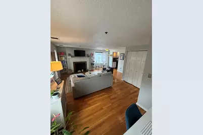 19 Main St #D, Boston, MA 02129 - Photo 2