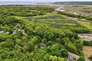 200 Stockbridge Rd, Scituate, MA 02066 - Photo 14