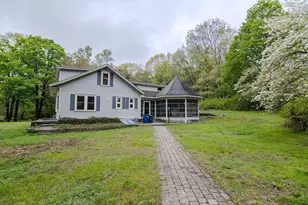 919 Chase Rd, Lunenburg, MA 01462 - Photo 1