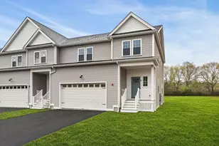 7 Whitman Cir, Bellingham, MA 02019 - Photo 36
