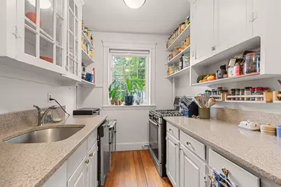 4 Washington Ave #9, Cambridge, MA 02140 - Photo 6