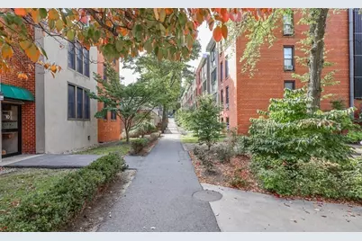 32 Juniper St #98, Brookline, MA 02445 - Photo 16