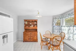 38 Country Side Rd, Bellingham, MA 02019 - Photo 14