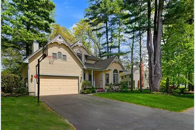 7 Shannon Lane, Beverly, MA 01915 - Photo 2