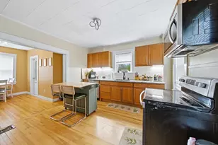 107 Townsend, Fitchburg, MA 01420 - Photo 6