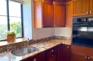 200 Ledgewood Dr, Stoneham, MA 02180 - Photo 6