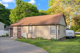 516 Copeland St, Brockton, MA 02301 - Photo 4