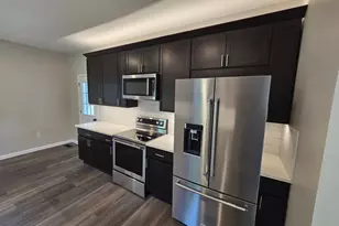 13 Prospect St, Templeton, MA 01133 - Photo 2