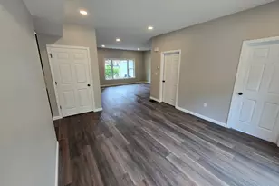 13 Prospect St, Templeton, MA 01133 - Photo 6