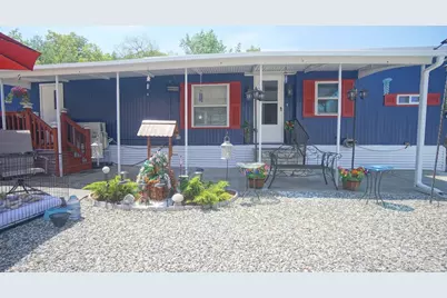 93 Grochmal Ave #126, Springfield, MA 01151 - Photo 4
