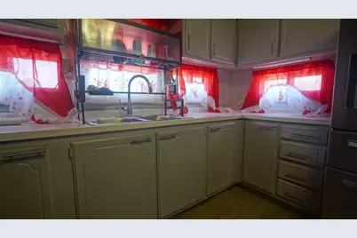 93 Grochmal Ave #126, Springfield, MA 01151 - Photo 24