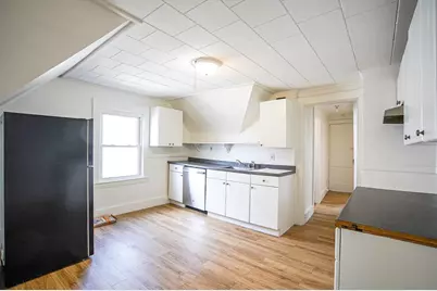 83-85 Wilmont St #3, Springfield, MA 01108 - Photo 2