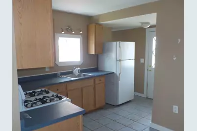 85 Maplewood Ave, Swansea, MA 02777 - Photo 16