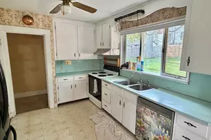 16 Ware Rd, Newton, MA 02466 - Photo 4