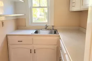 25 Glendower Rd, Boston, MA 02131 - Photo 8