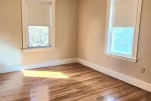25 Glendower Rd, Boston, MA 02131 - Photo 12