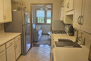 96 Apache Way, Tewksbury, MA 01876 - Photo 6