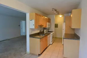 36 Shrewsbury Green Dr, Shrewsbury, MA 01545 - Photo 2