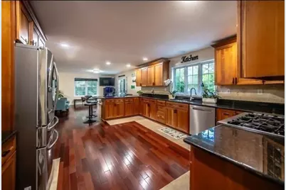 25 Morningside Dr, Haverhill, MA 01832 - Photo 2