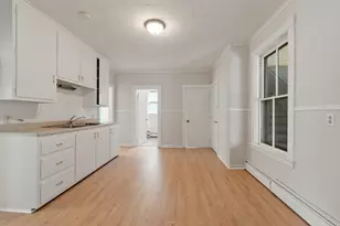 125 Cross St, Southbridge, MA 01550 - Photo 16