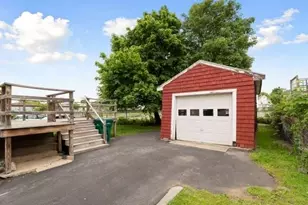 10 Richard St, Lynn, MA 01905 - Photo 30