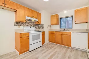 72 Martensen St, Quincy, MA 02169 - Photo 2
