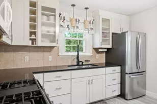 73 Allen Ave, Attleboro, MA 02703 - Photo 10