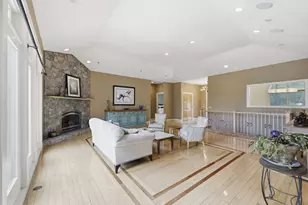 33 Labrie Ln, Holyoke, MA 01040 - Photo 14