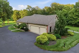 33 Labrie Ln, Holyoke, MA 01040 - Photo 36