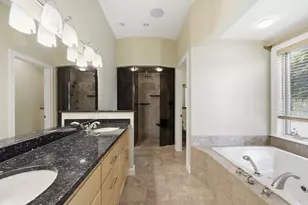 33 Labrie Ln, Holyoke, MA 01040 - Photo 16
