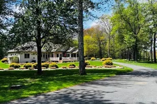 33 Labrie Ln, Holyoke, MA 01040 - Photo 36