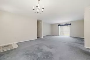 4 Fairway Dr, Brockton, MA 02301 - Photo 8