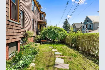61 Central St, Somerville, MA 02143 - Photo 40