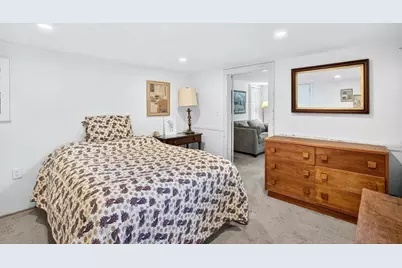 14 School St, Falmouth, MA 02543 - Photo 32