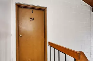 242 N East St, Amherst, MA 01002 - Photo 4