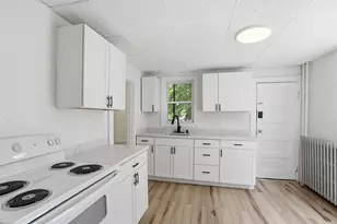 121 Glendale St, Everett, MA 02149 - Photo 14