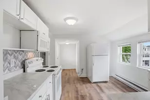121 Glendale St, Everett, MA 02149 - Photo 2