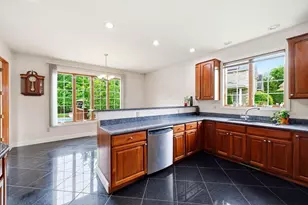 125 Lenny's Way, West Springfield, MA 01089 - Photo 12