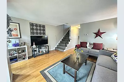 70 Austin St #27, Lowell, MA 01854 - Photo 2