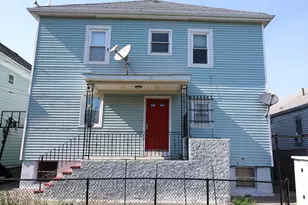 392-394 Shaw St, New Bedford, MA 02745 - Photo 4