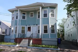 392-394 Shaw St, New Bedford, MA 02745 - Photo 2
