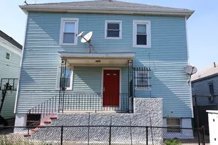 392-394 Shaw St, New Bedford, MA 02745 - Photo 4