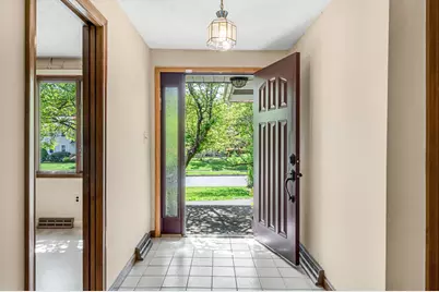 19 Williston Dr, Longmeadow, MA 01106 - Photo 2