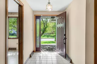 19 Williston Dr, Longmeadow, MA 01106 - Photo 2