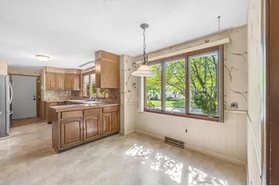 19 Williston Dr, Longmeadow, MA 01106 - Photo 6