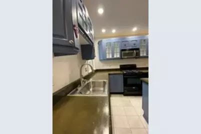 200 Hyde Park Ave. #2, Boston, MA 02130 - Photo 4