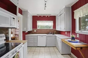8 Grace Ct, Gardner, MA 01440 - Photo 12