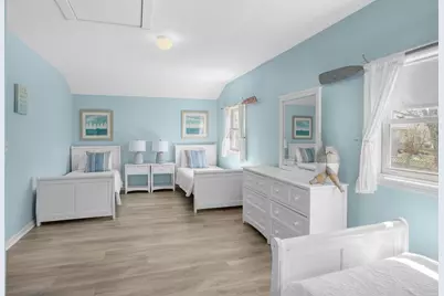 15 Twenty First St N, Edgartown, MA 02539 - Photo 22