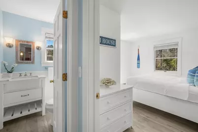 15 Twenty First St N, Edgartown, MA 02539 - Photo 16