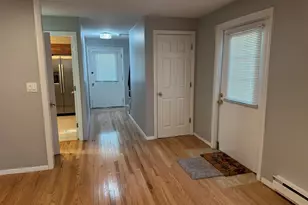 180 Main St, Bridgewater, MA 02324 - Photo 4
